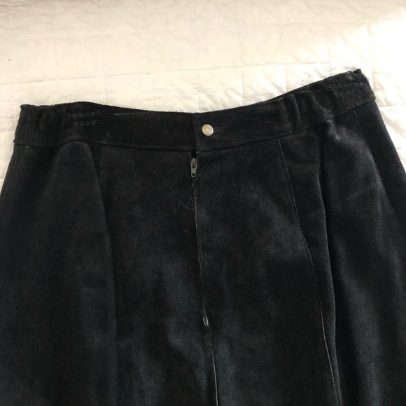Pioneer Wear Suede Skirt - Picture 3 of 4